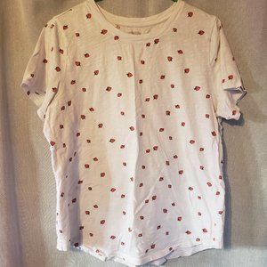 Old Navy t-shirt white with strawberries size large tall 🍓 cute strawberry